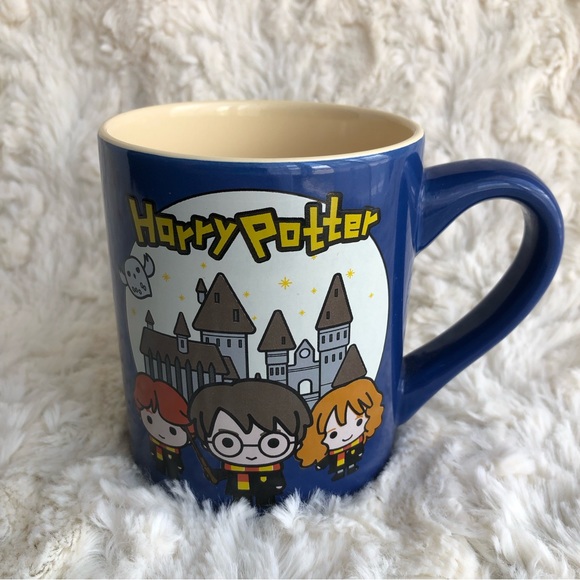 Harry Potter Chibi Trio Scene Ceramic Mug. - Picture 3 of 10